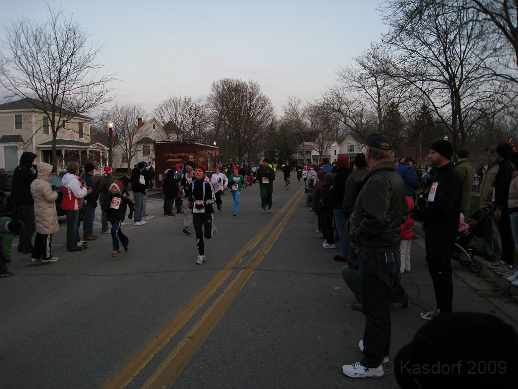 Holiday Hustle 5K 2009 525.jpg - The 2009 running of the Holiday Hustle 5K put on by Running Fit in Dexter Michigan on a sunny but 28 degree on December 5, 2009.